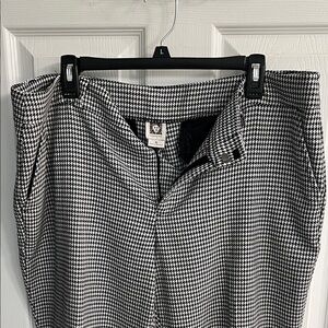 Anne Klein Black and White Houndstooth Straight Leg Pants WEEKEND SALE 🤩